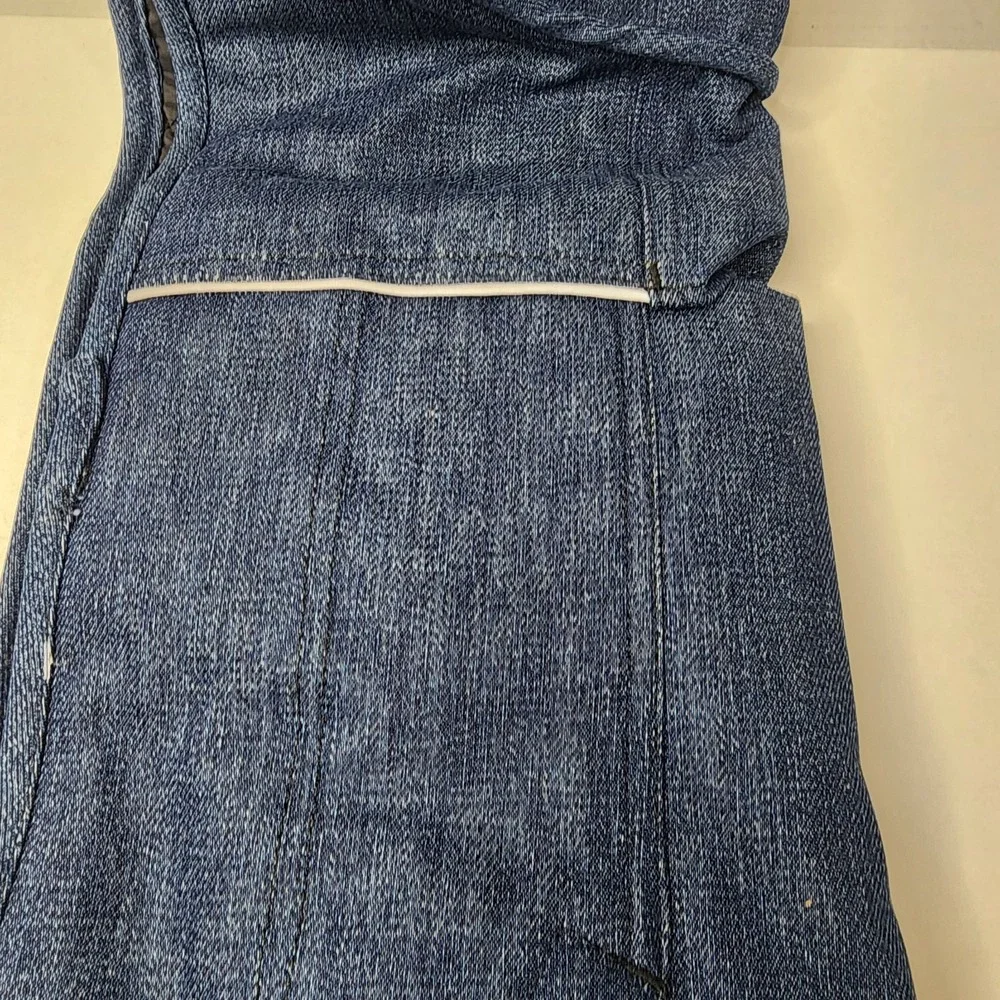Carhartt Denim Insulated Dog Chore Coat, Size Medium 22